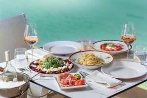 Breakfast and dinner served, Greek cuisine