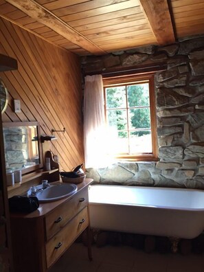 Bathroom - Galaxy Lounge (Burkes Pass)