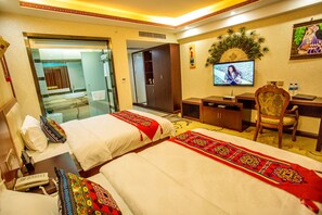Minibar, desk, blackout curtains, free WiFi