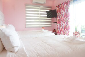 Premium bedding, minibar, in-room safe, desk