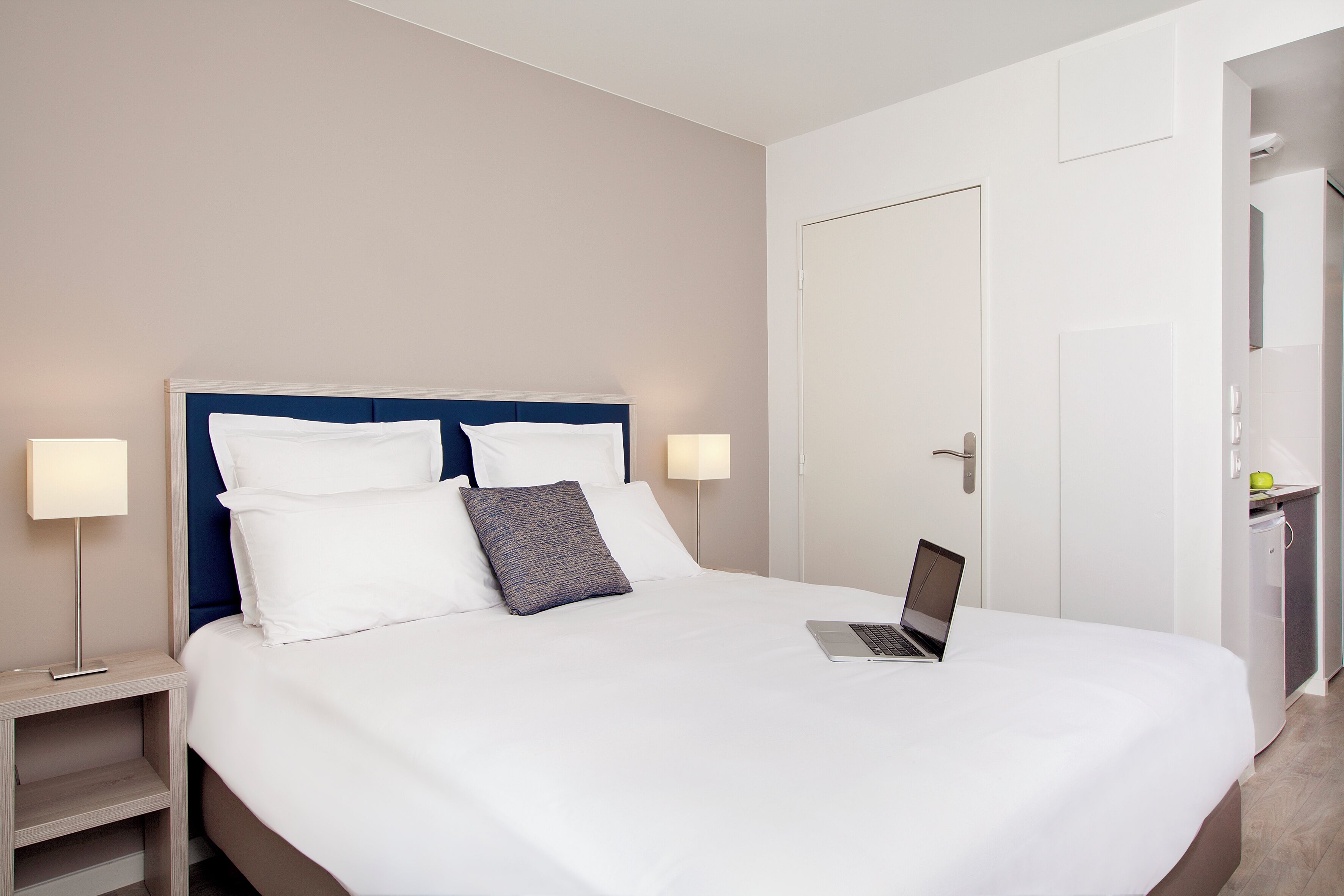 Chambres insonorisées, Wi-Fi gratuit, draps fournis