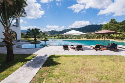 Katathong Golf Resort & Spa