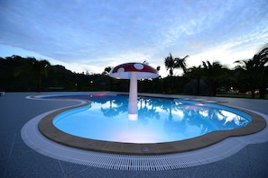 Piscine extérieure