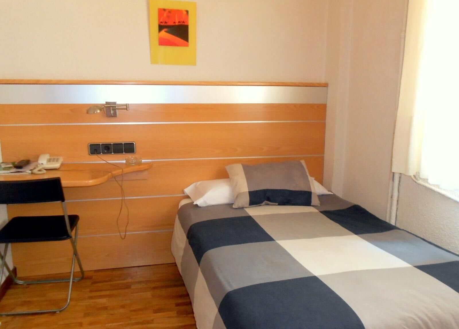 iron/ironing board, rollaway beds, free wifi