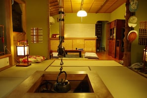 Rumah (Private Vacation Home) | Area keluarga | TV layar datar