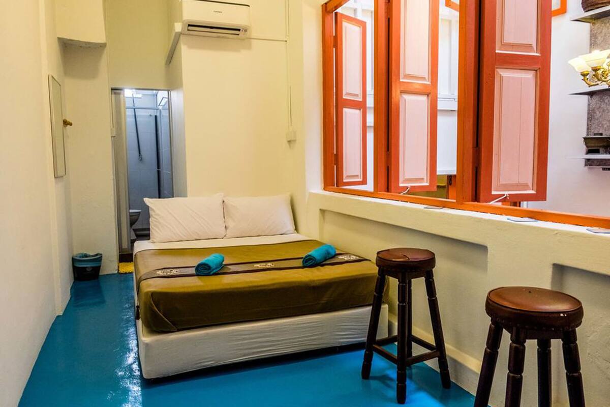 Superior Double Room, 1 Queen Bed | In-room safe, WiFi (free), bed sheets