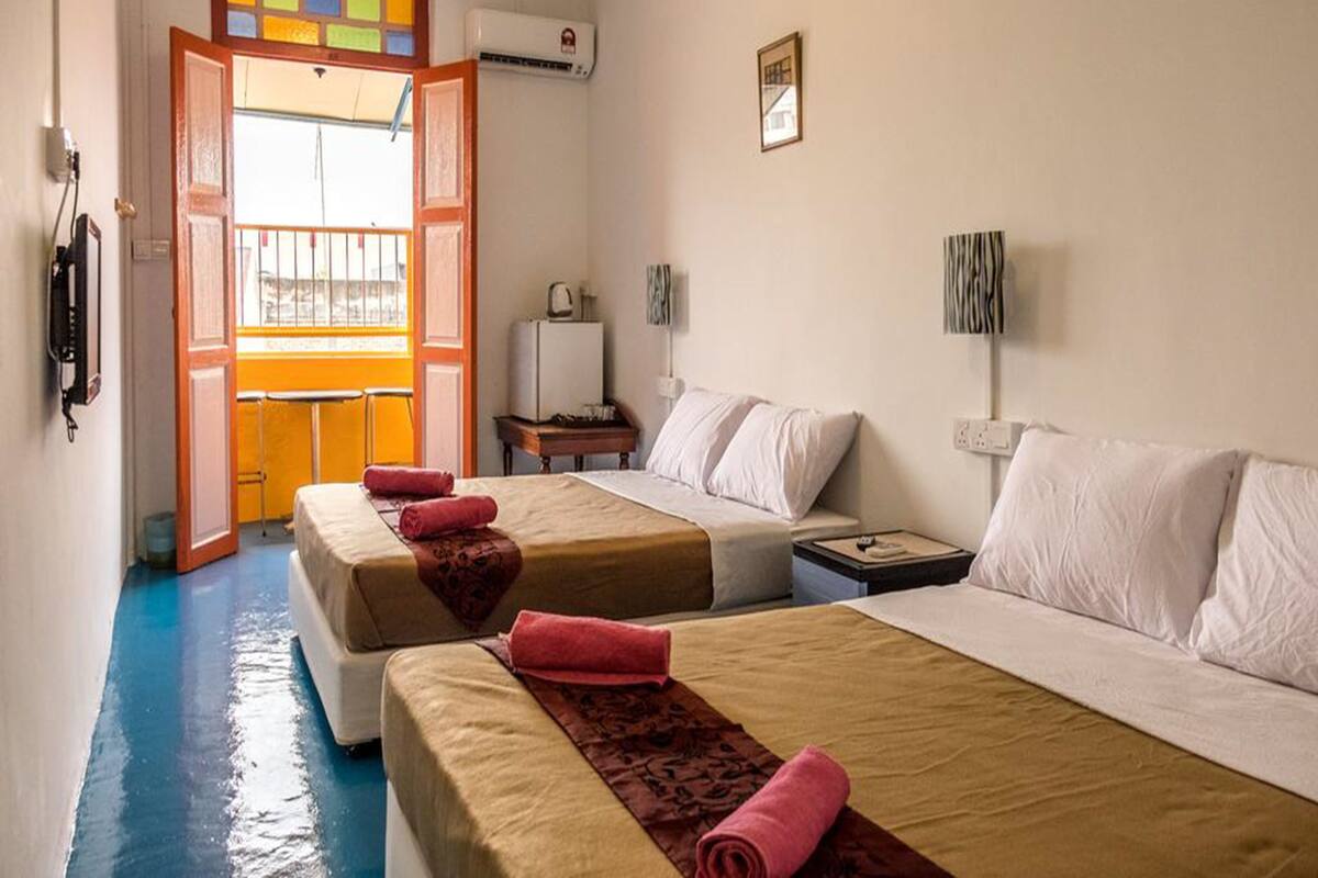 Family Room, Balcony | In-room safe, WiFi (free), bed sheets
