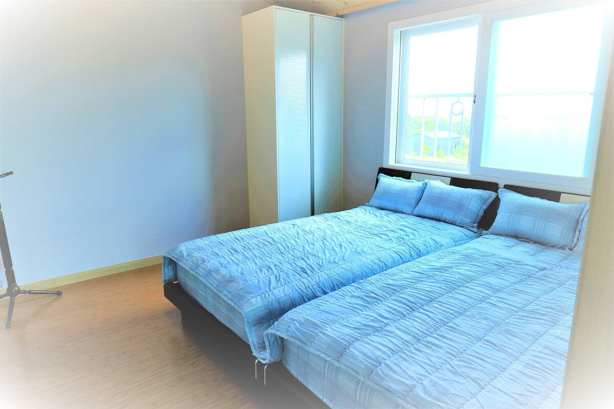 Kamer, 2 slaapkamers, magnetron, uitzicht op bergen (25 PY) | Gratis wifi