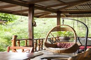 Khu tiếp khách ở sảnh