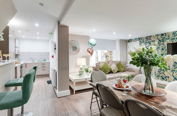 Living area - Elysium Liverpool (Liverpool)