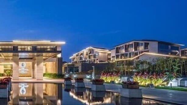 Gambar tidak terklasifikasi, 1 dari 49, tombol
