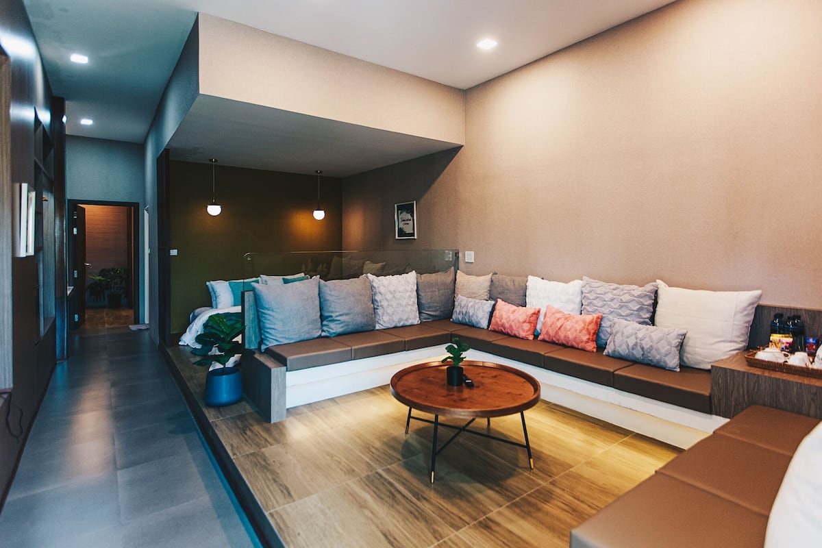 Studio Suite, 2 Bedrooms, Non Smoking | 1 bedroom, desk, laptop workspace, blackout drapes
