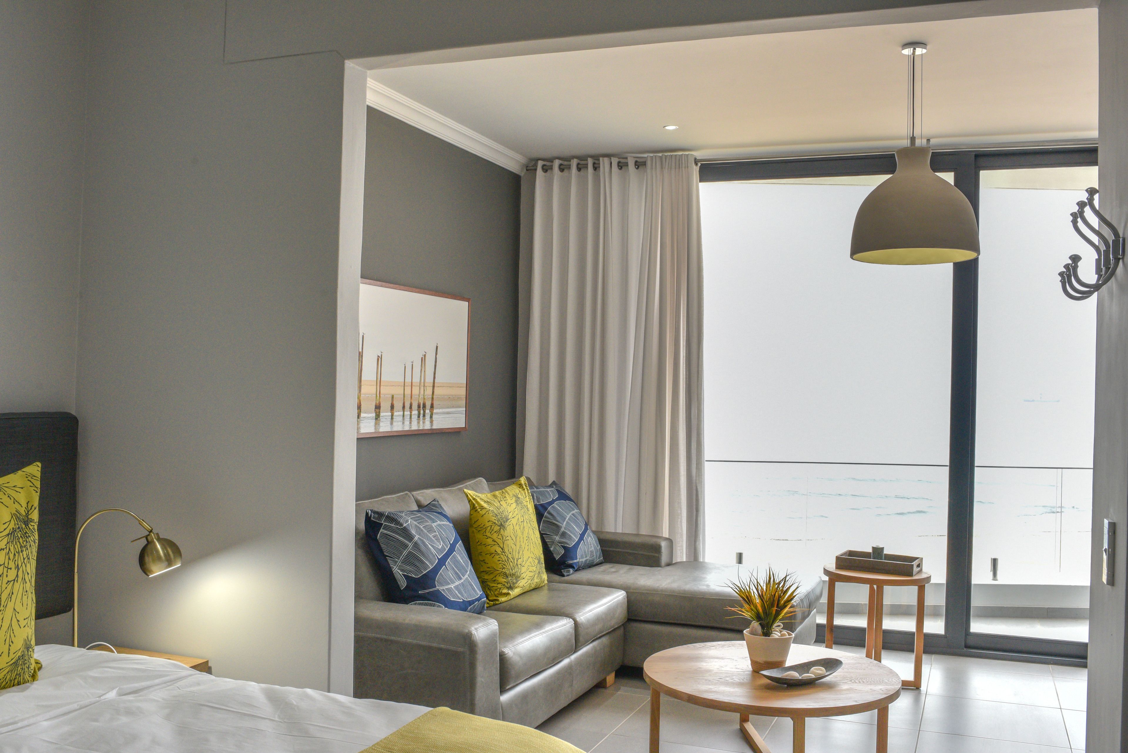 40-inch plasma tv with satellite channels, tv