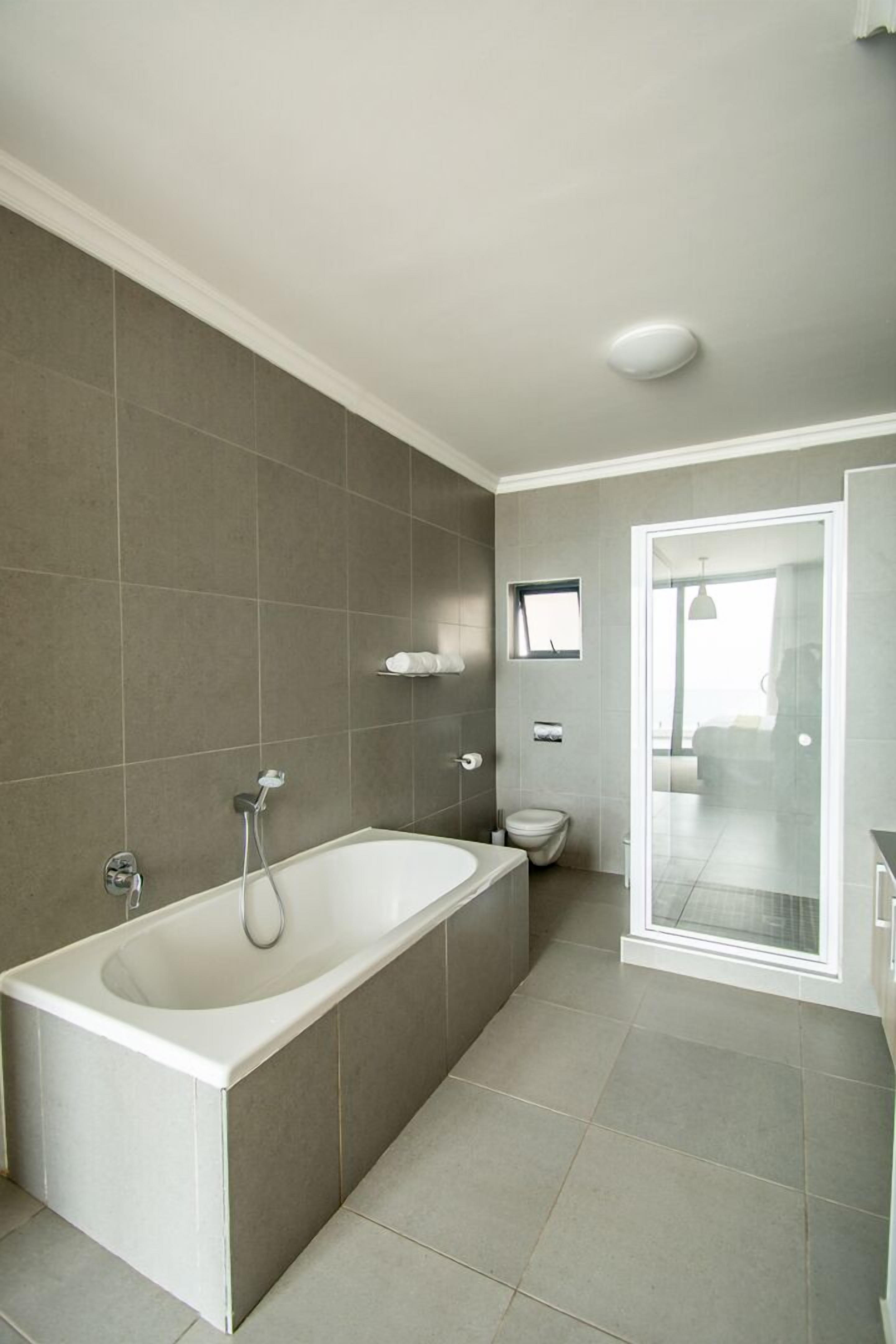 exclusive penthouse | bathroom | free toiletries, hair dryer, towels, soap