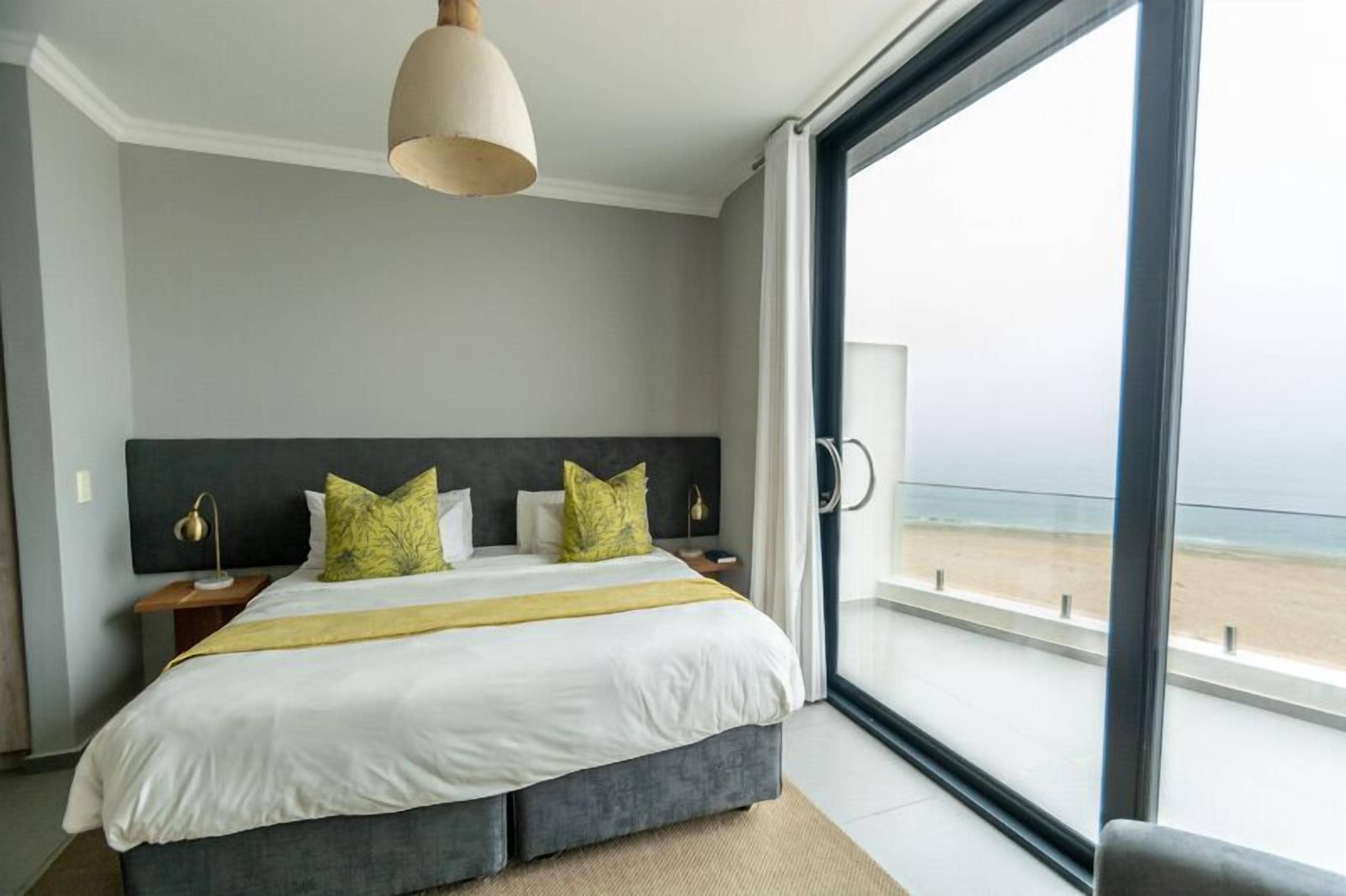 Penthouse exclusivo | Ropa de cama hipoalergénica y caja de seguridad en la habitación 