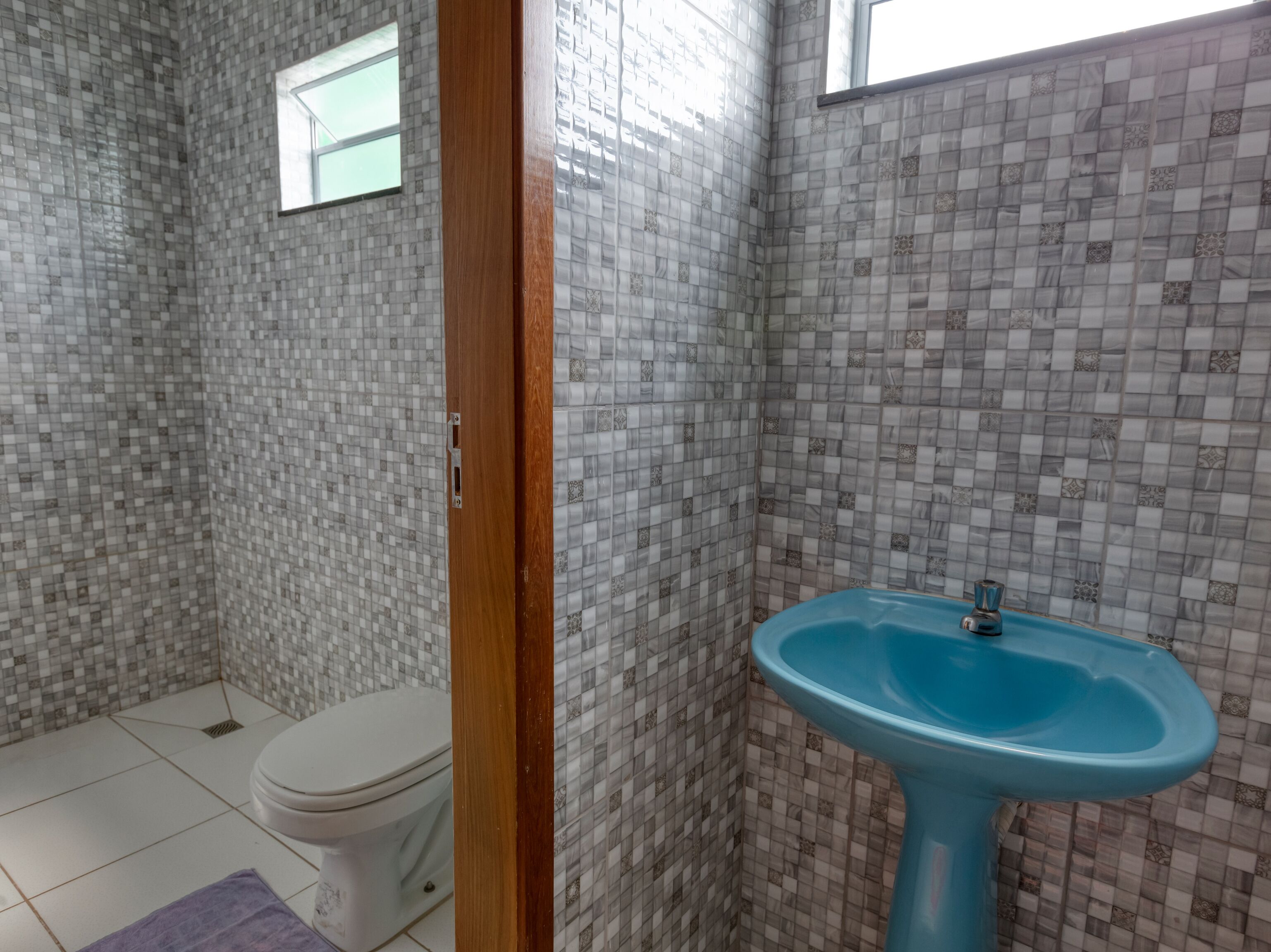 double room | bathroom | shower, towels, soap, shampoo