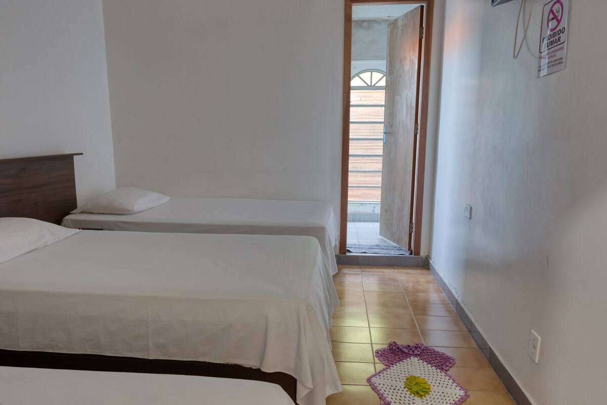 triple room, 3 single beds | minibar, free wifi, bed sheets