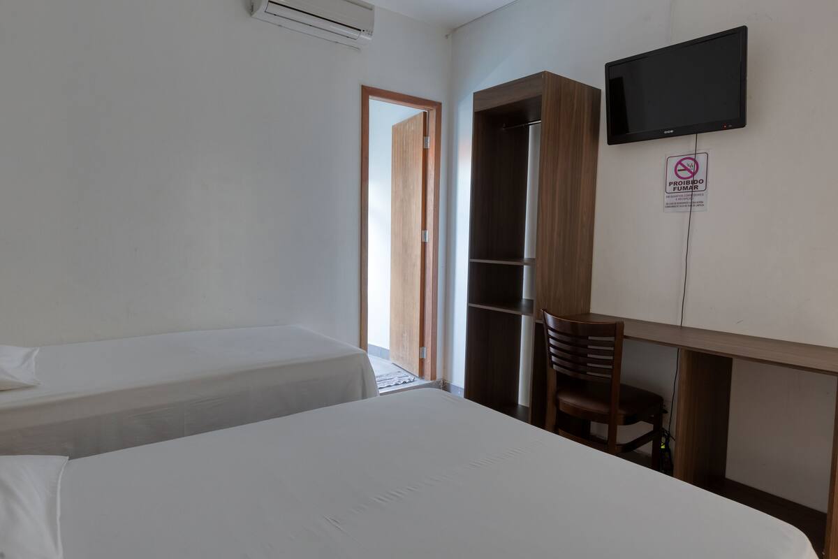 Triple Room, Multiple Beds