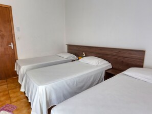 Triple Room, 3 Single Beds