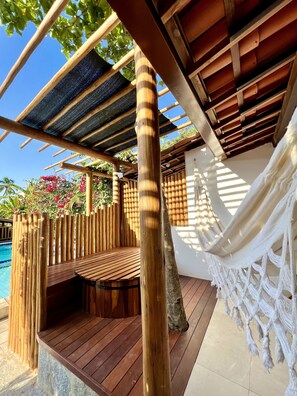Suite superior, hidromasaje | Terraza o patio