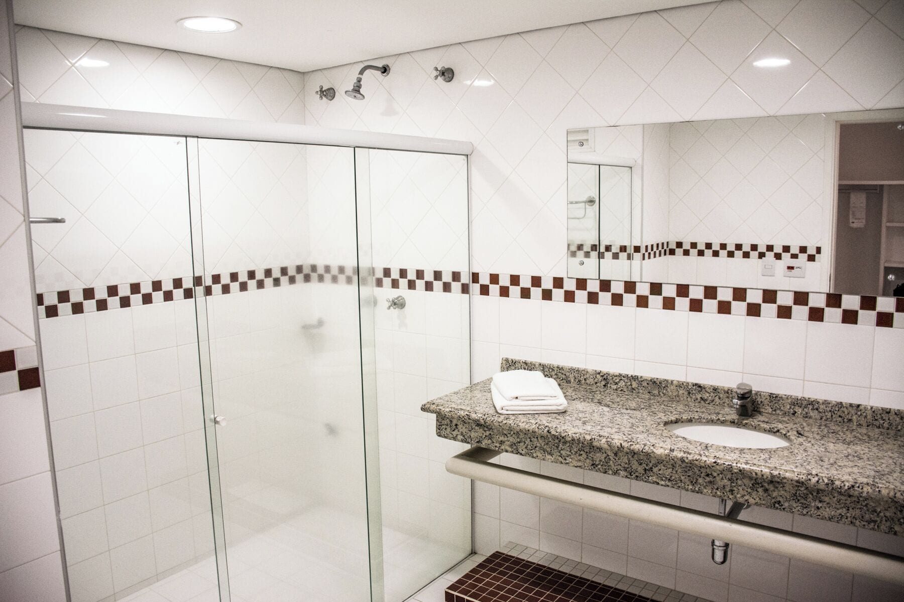 shower, free toiletries, towels