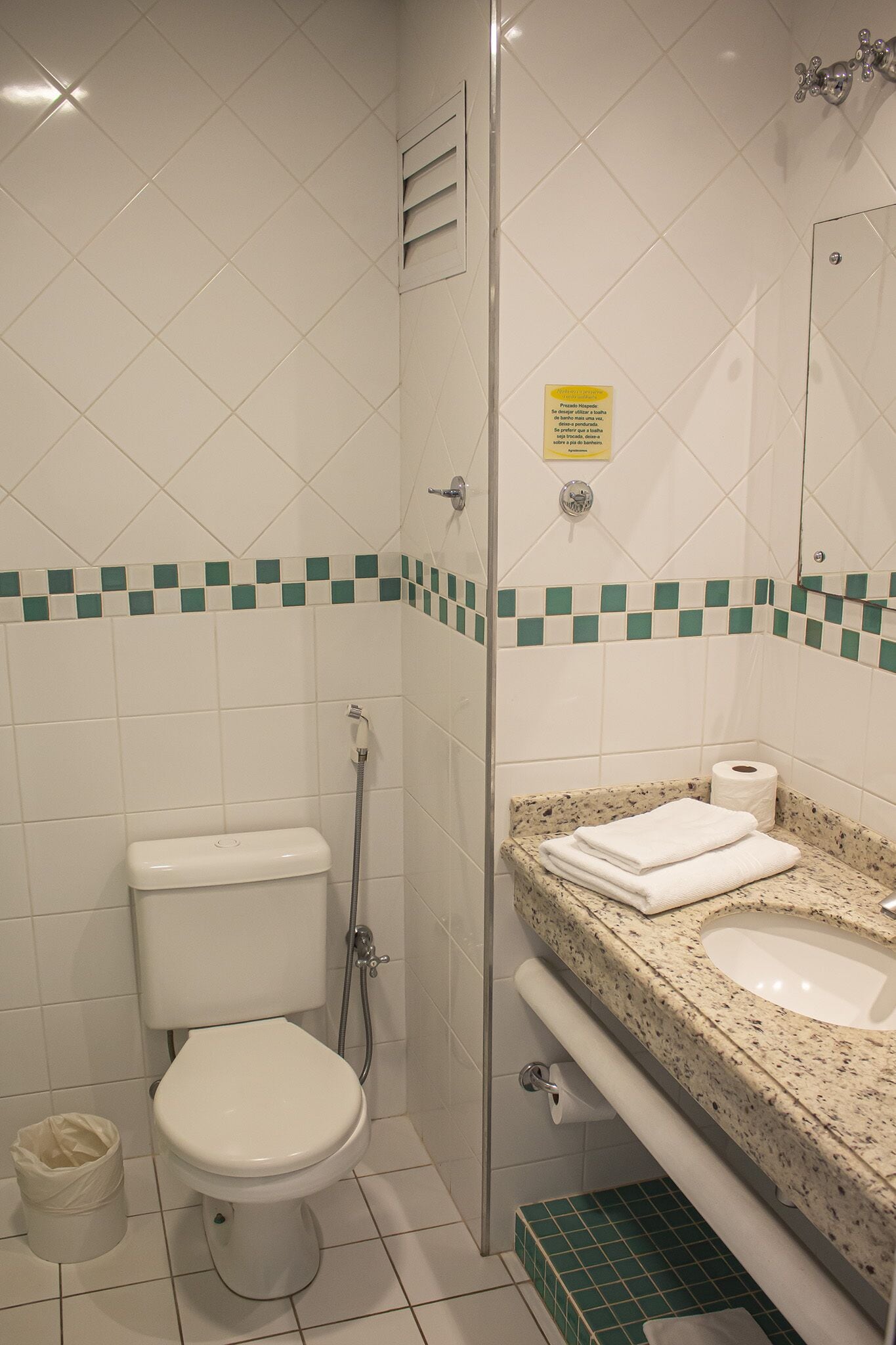 shower, free toiletries, towels