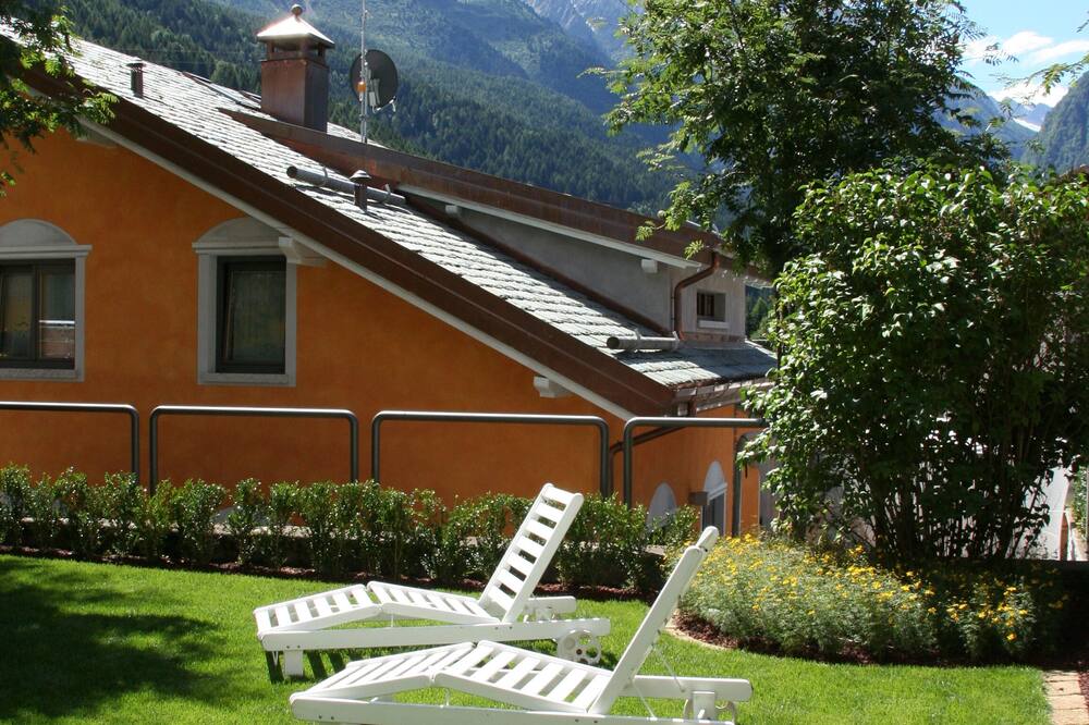 Hotel Adamello