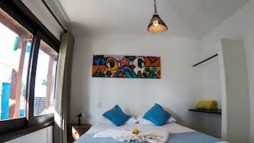 1 quarto, ferros/tábuas de passar roupa