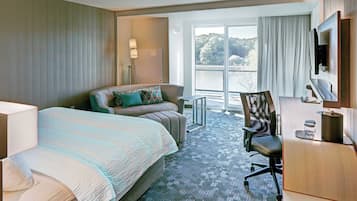 Room, 1 King Bed with Sofa bed, Balcony, River View (Balcony)