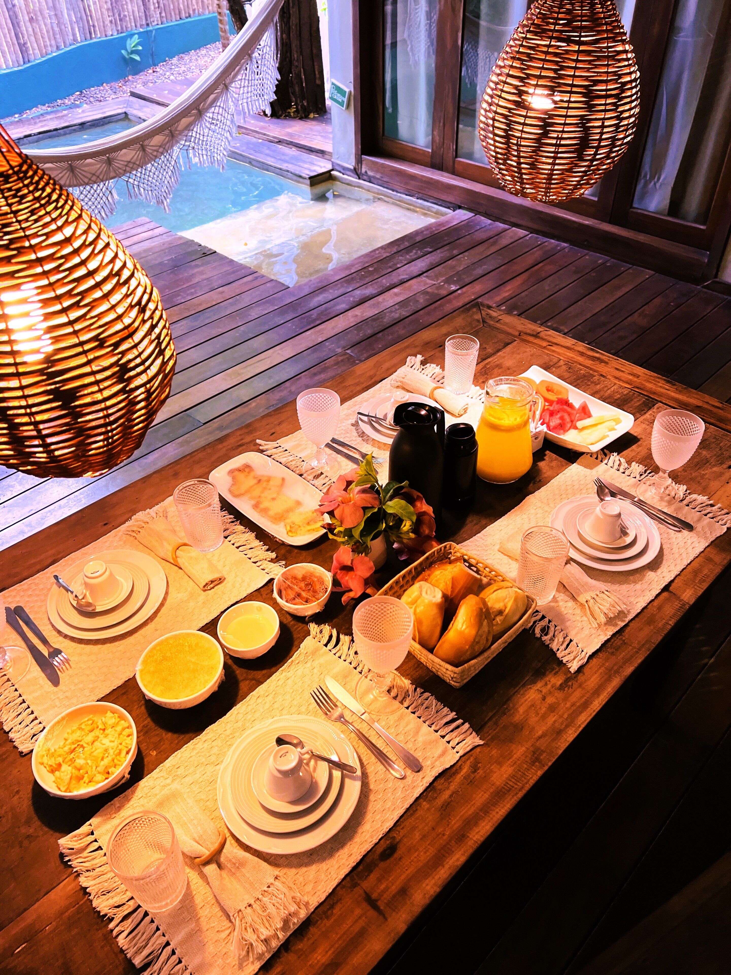 Daily cooked-to-order breakfast for a fee
