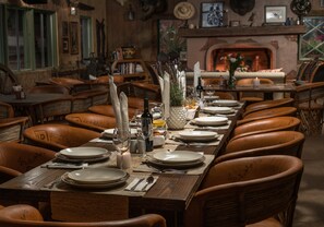 아침 식사, 점심 식사, 저녁 식사 제공, 미국 요리