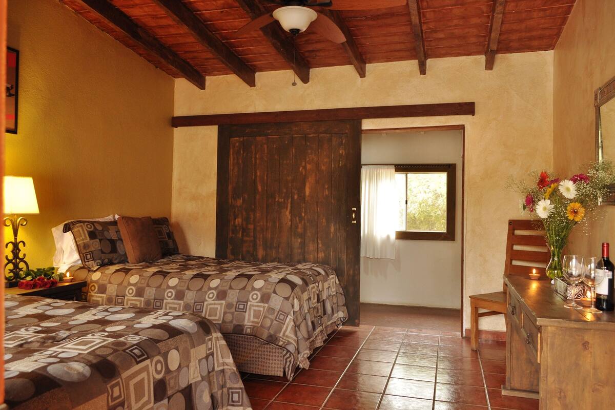 Basic Double Room, 1 Bedroom | Individually decorated, individually furnished, bed sheets