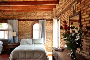 Family Duplex, 1 Bedroom (8 pax) | Individually decorated, individually furnished, bed sheets - Horsepower Ranch (Ensenada)