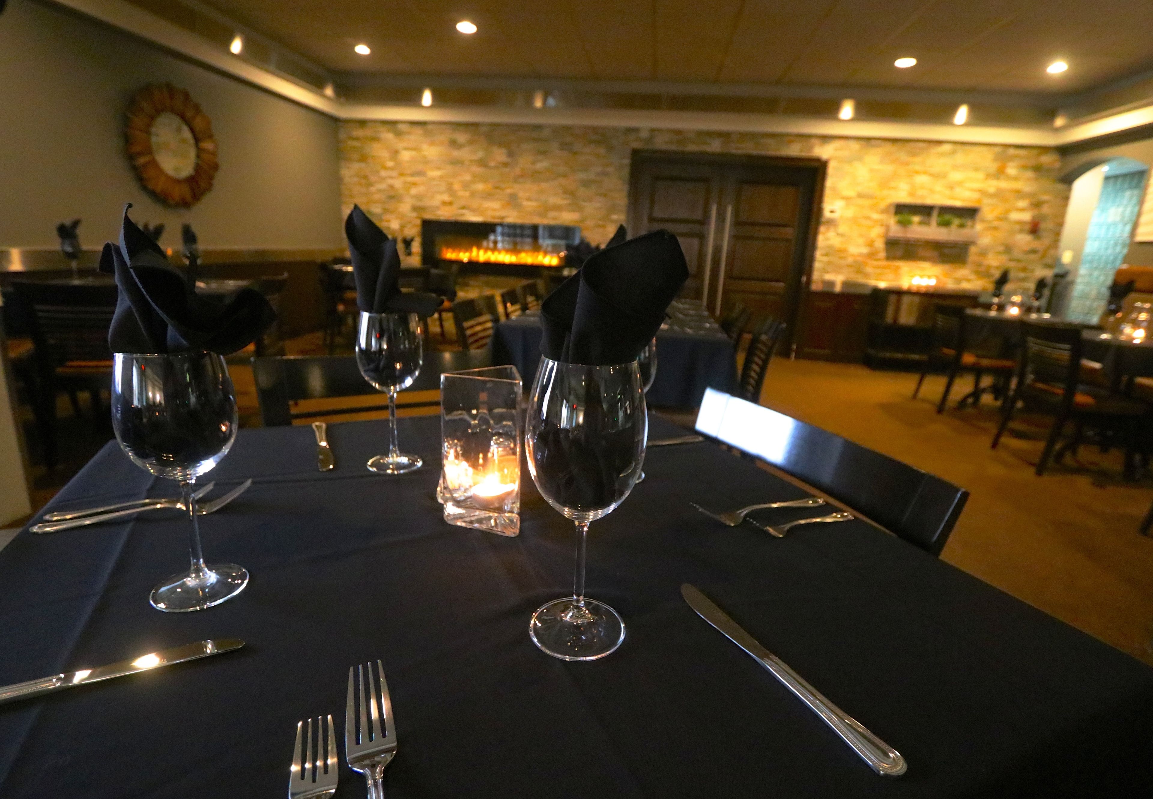 Breakfast, lunch and dinner served