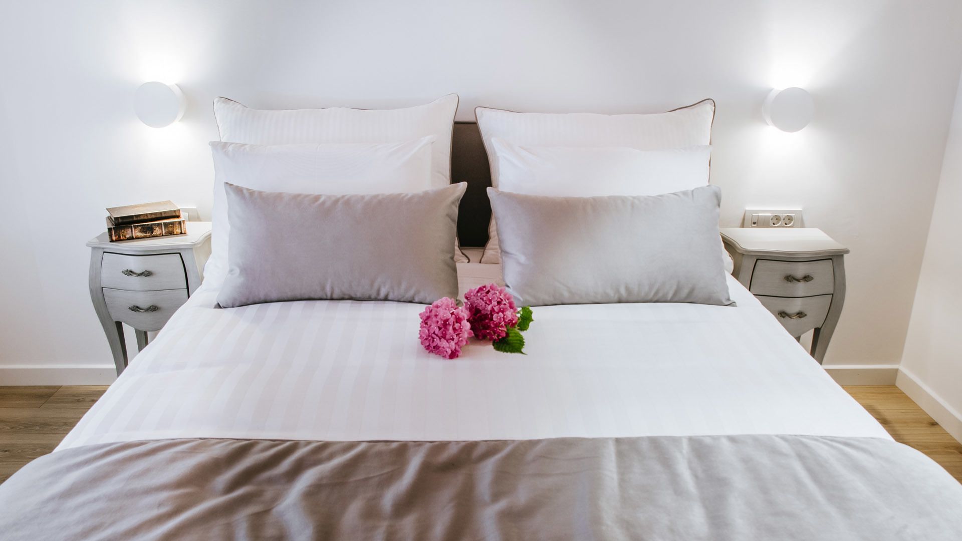 economy double room | desk, soundproofing, iron/ironing board, free wifi