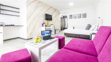 Superior Apartment with Balcony | Premium bedding, in-room safe, desk, free WiFi