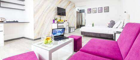 Superior Apartment with Balcony | Premium bedding, in-room safe, desk, free WiFi