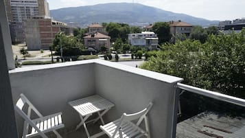 Studio Apartment with Balcony | Balcony