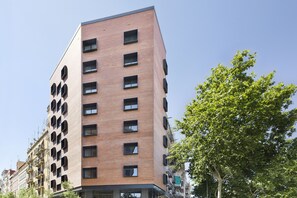 ด้านหน้าที่พัก