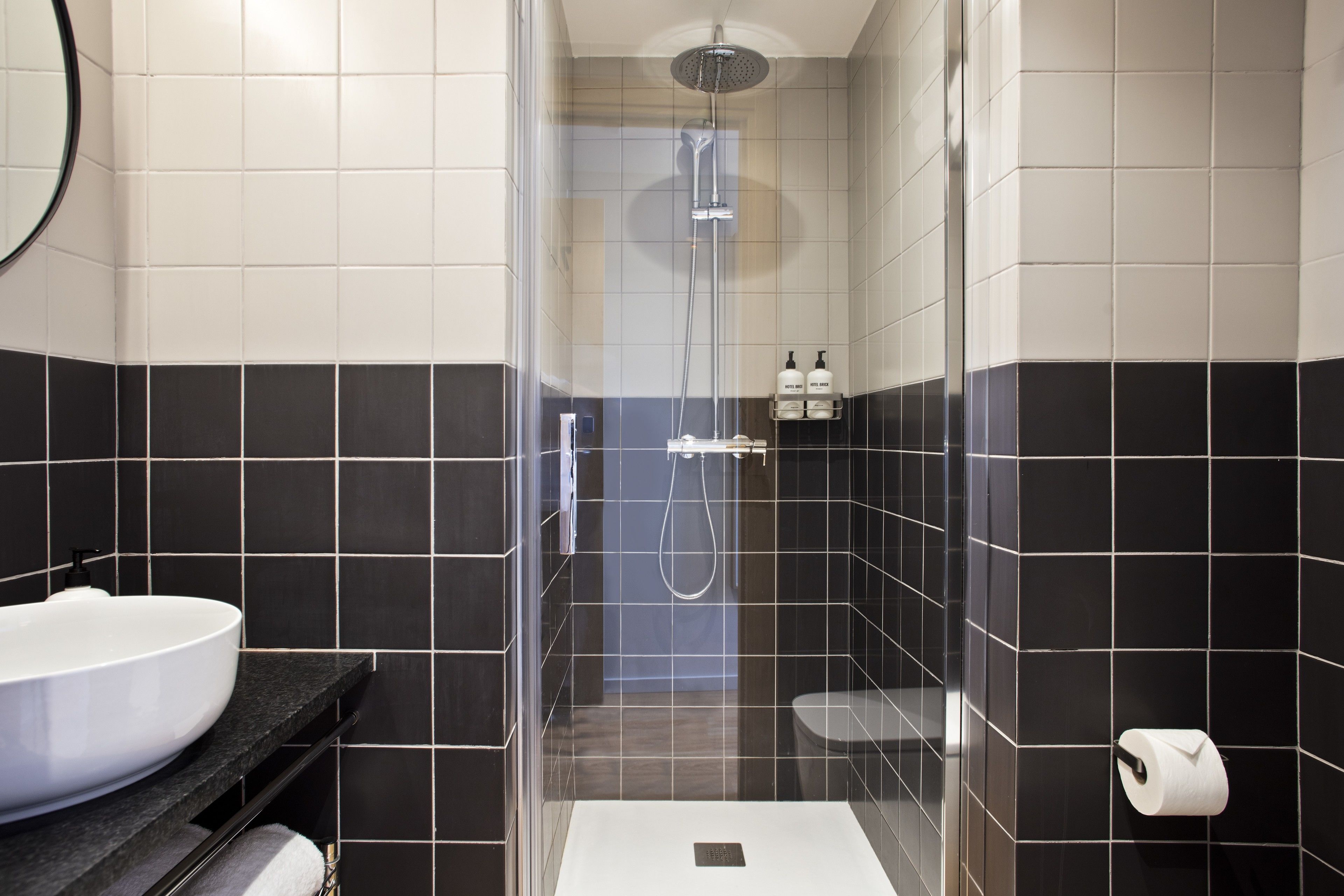 double room | bathroom | free toiletries, hair dryer, towels