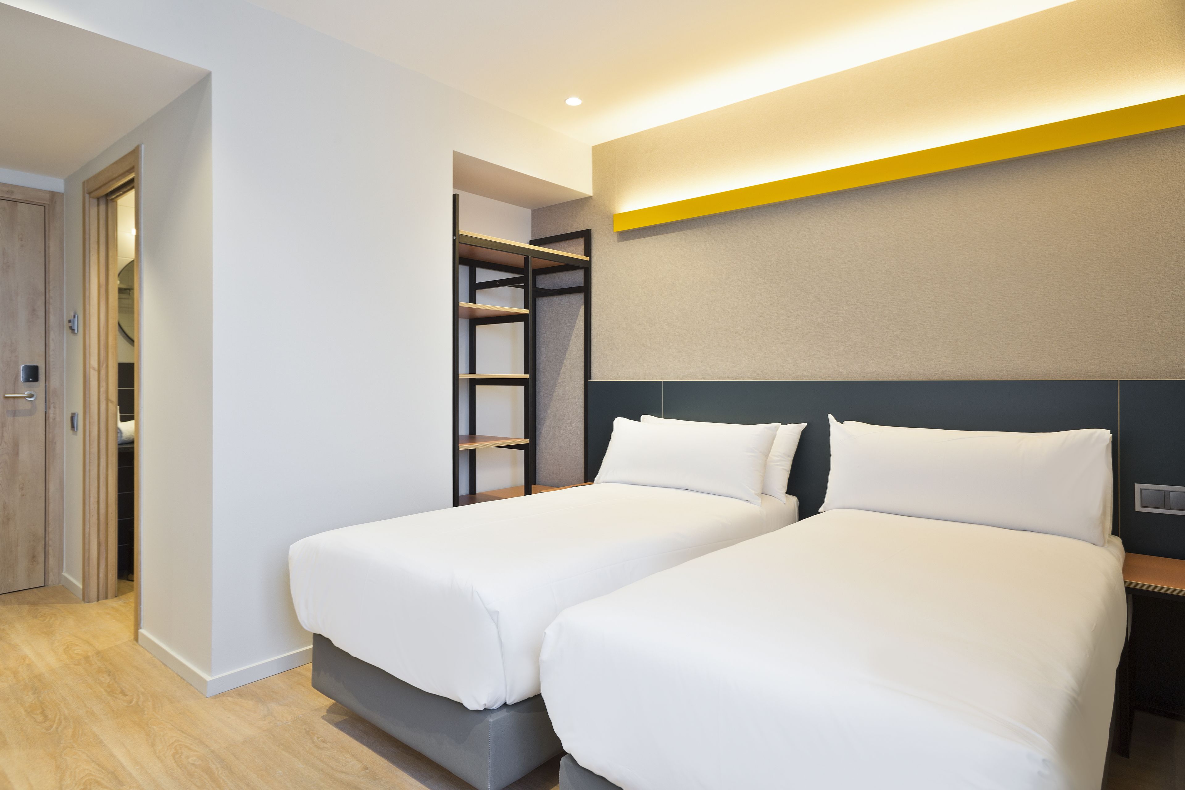 double room | 1 bedroom, in-room safe, desk, blackout curtains