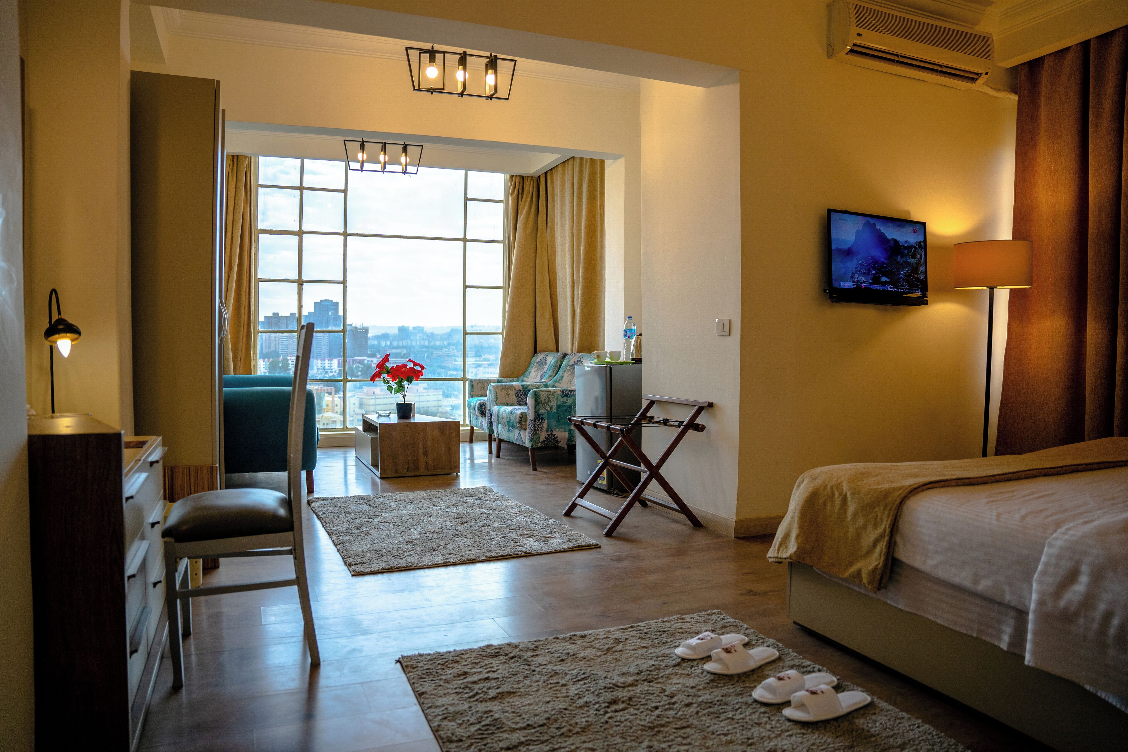 32-inch LED TV with satellite channels, TV