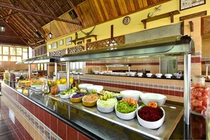 Free buffet breakfast