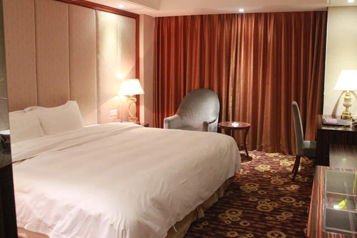 Minibar, in-room safe, desk, blackout curtains
