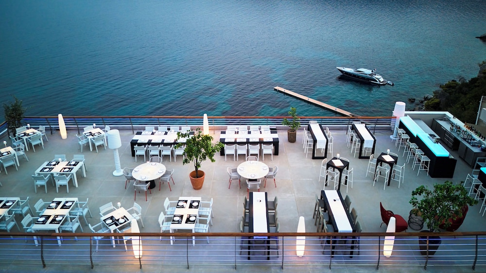 Sirene Blue Luxury Beach Resort by null