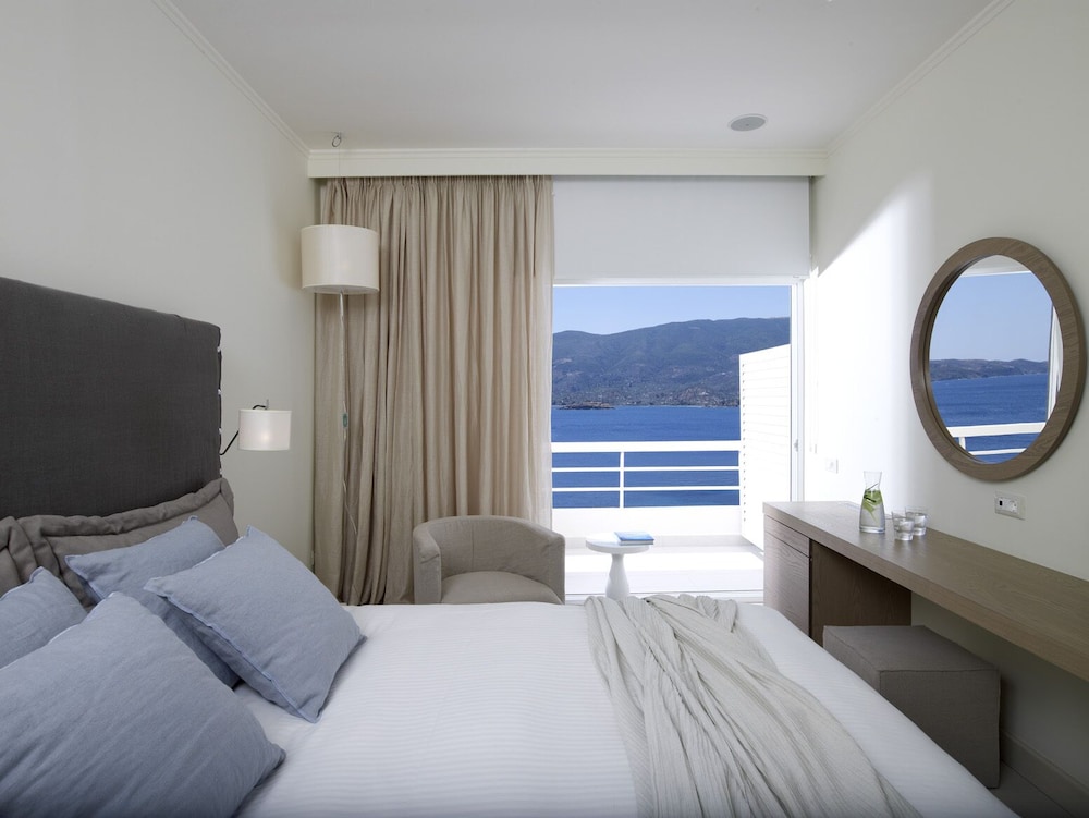 Sirene Blue Luxury Beach Resort by null