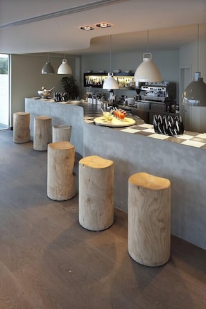 Bar (on property) - Sirene Blue Resort (Poros)