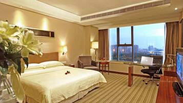 Minibar, desk, blackout drapes, free WiFi