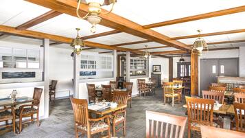 Bữa sáng nấu theo yêu cầu hàng ngày với phụ phí nhỏ