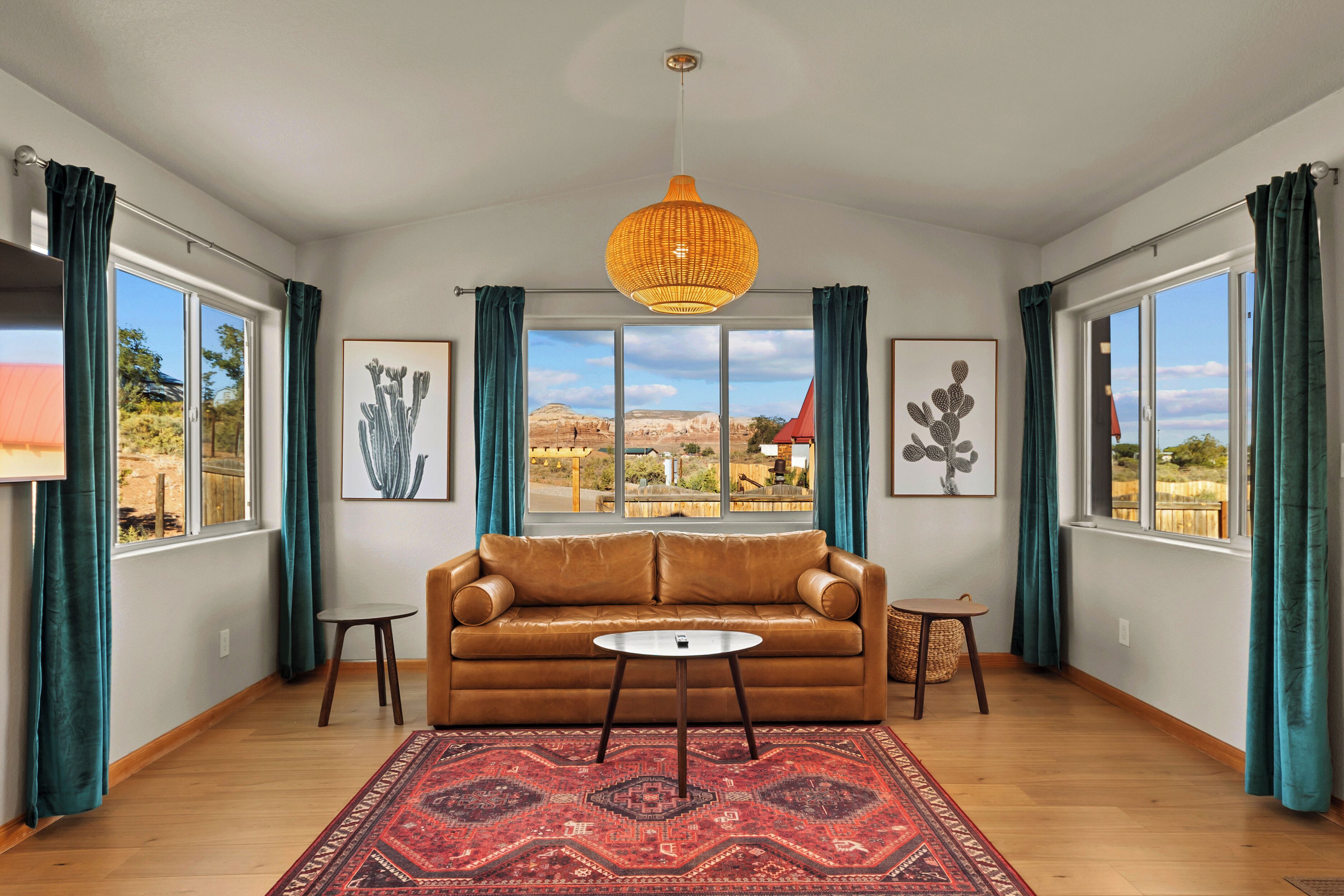 Cottage C (full kitchen/washer-dryer) | Living area